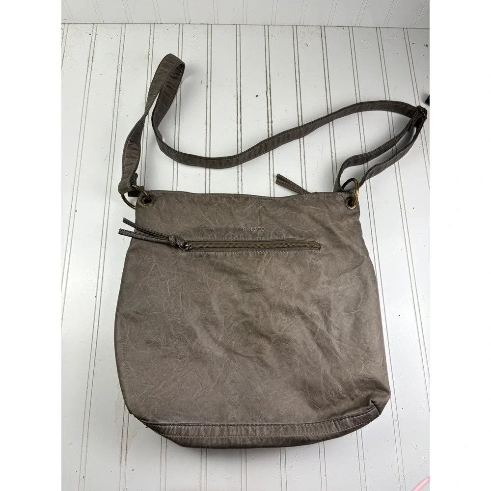 Stone & Co Vintage Y2K Taupe Distressed Slouchy Leather Shoulder Crossbody Bag